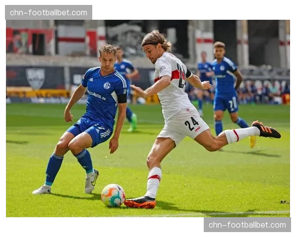 沙尔克04主场迎战沃尔夫斯堡,矿工军团为直接升级名额关键一战 沙尔克04主场迎战沃尔夫斯堡,矿工军团为直接升级名额关键一战