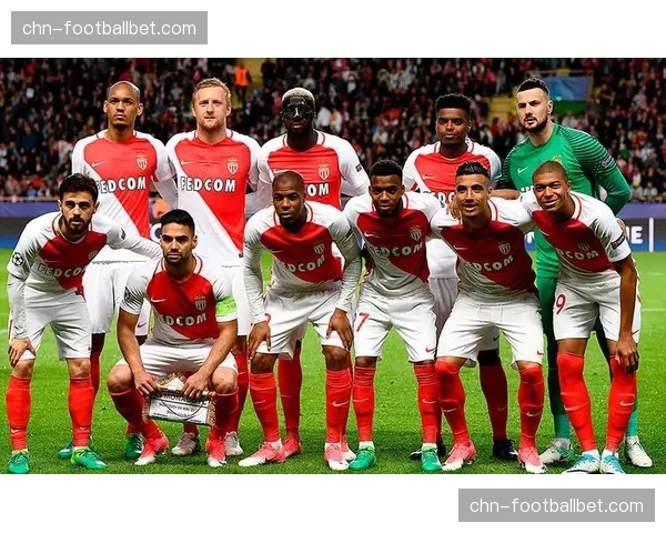 专访:摩纳哥后卫辛戈接受专访,谈意甲经历与回归法甲适应情况 专访:摩纳哥后卫辛戈接受专访,谈意甲经历与回归法甲适应情况